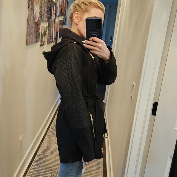 NWT Michael Kors Black Quilted Jacket with Removable Hood - SIZE SMALL - Picture 3 of 16